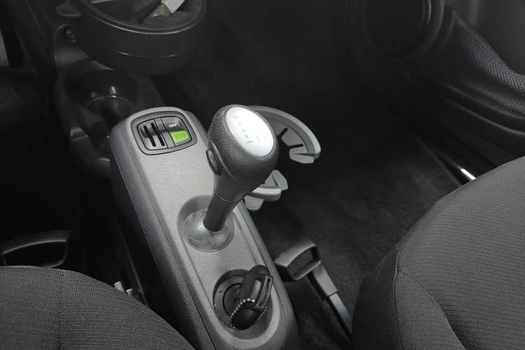 Used smart fortwo 2012 1.0 MHD Hardtop Standard Edition Gear Lever