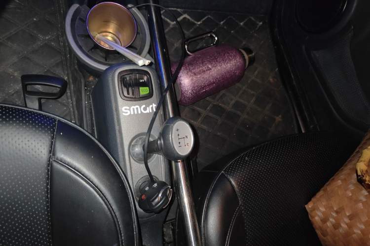 Used smart fortwo 2012 1.0 MHD Hardtop Standard Edition Gear Lever