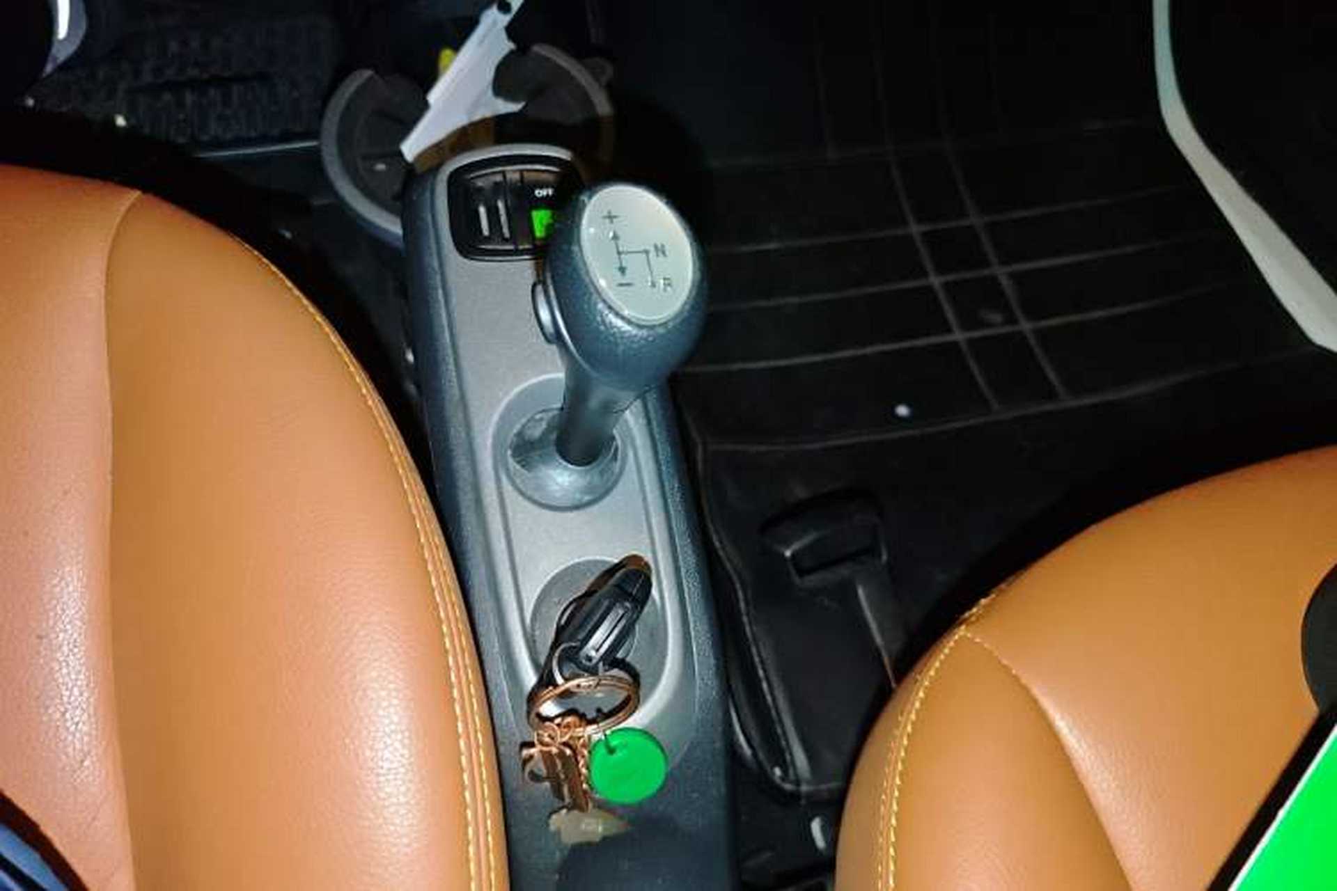 Used smart fortwo 2012 1.0 MHD Hardtop Comfort Edition Gear Lever