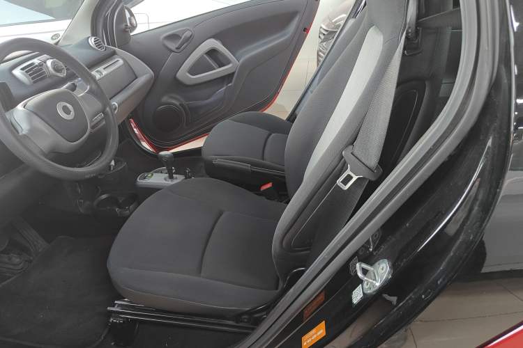 Used smart fortwo 2012 1.0 MHD Hardtop Standard Edition Left Rear Seat