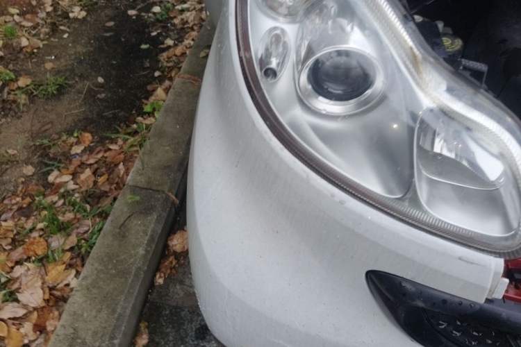 Used smart fortwo 2012 1.0 MHD Hardtop Standard Edition Right Front Headlight