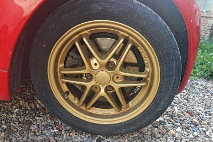 Used smart fortwo 2012 1.0 MHD Hardtop Comfort Edition Right Front Wheel Hub