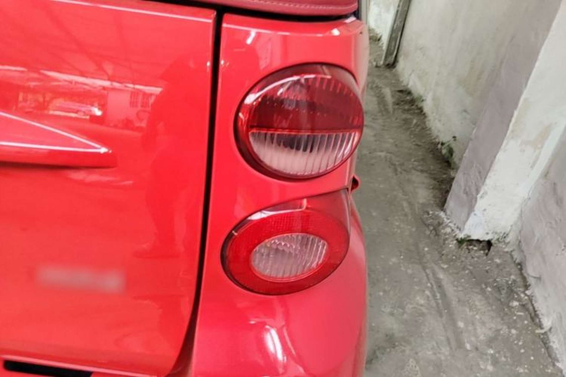 Used smart fortwo 2012 1.0 MHD Convertible Passion Edition Right Rear Taillight