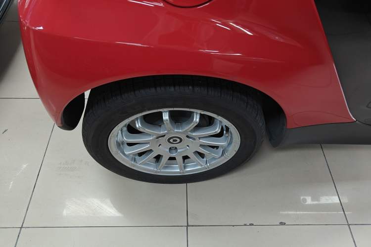 Used smart fortwo 2012 1.0 MHD Hardtop Standard Edition Right Rear Wheel Hub