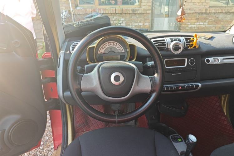 Used smart fortwo 2012 1.0 MHD Hardtop Comfort Edition Steering Wheel