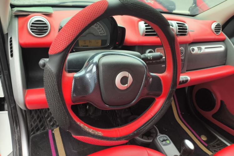 Used smart fortwo 2012 1.0 MHD Convertible Passion Edition Steering Wheel