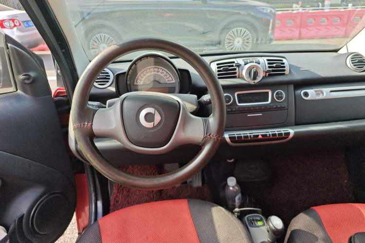 Used smart fortwo 2012 1.0 MHD Hardtop Standard Edition Steering Wheel