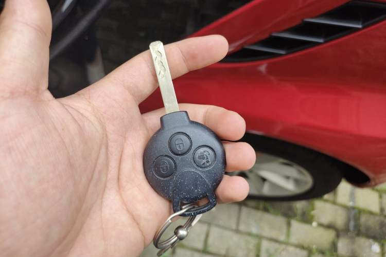 Used smart fortwo 2012 1.0 MHD Hardtop Comfort Edition Vehicle Key