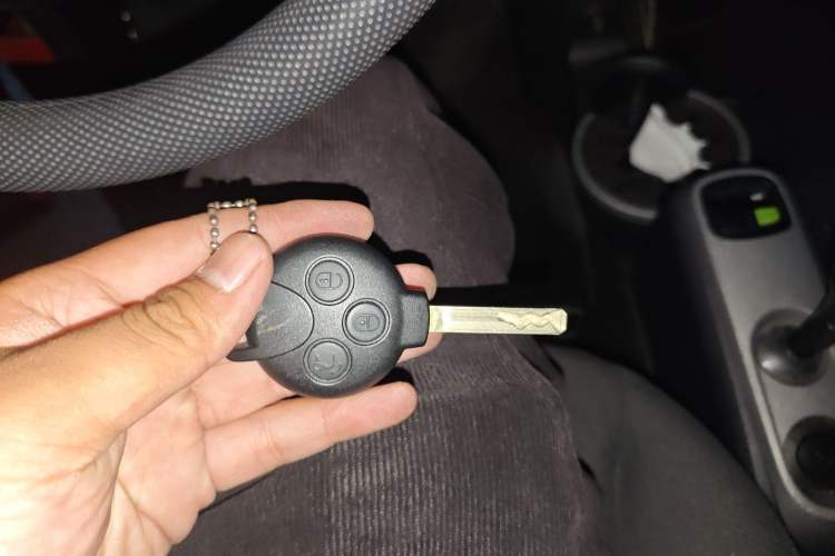 Used smart fortwo 2012 1.0 MHD Hardtop Standard Edition Vehicle Key