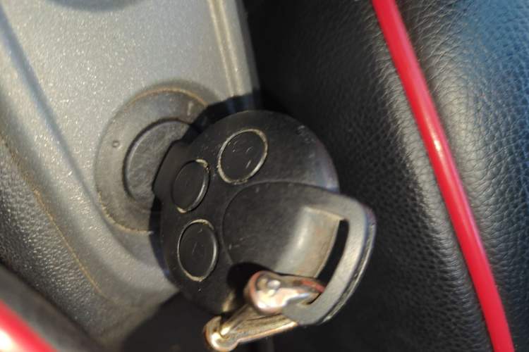 Used smart fortwo 2012 1.0 MHD Hardtop Comfort Edition Vehicle Key