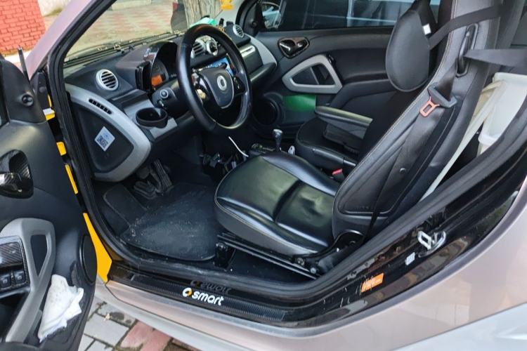 Used smart fortwo 2012 1.0 MHD Hardtop Comfort Edition Driver Seat