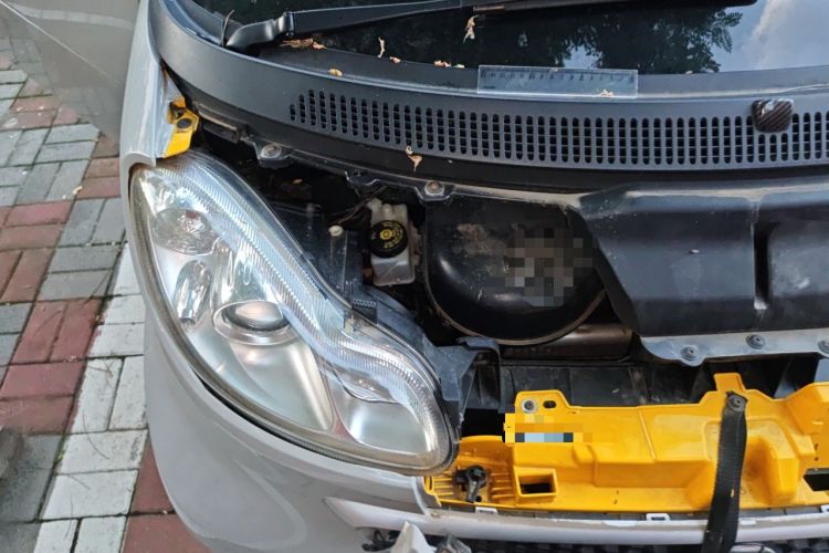 Used smart fortwo 2012 1.0 MHD Hardtop Comfort Edition Engine Bay Right