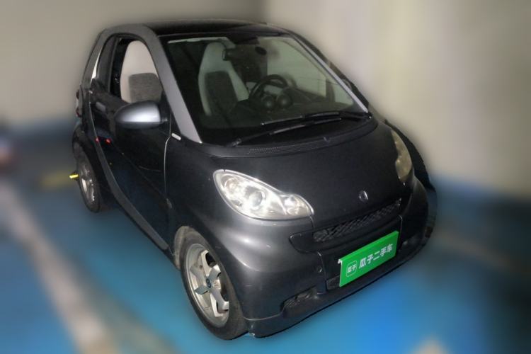 Used smart fortwo 2012 1.0T Flowing Gray Special Edition Front Right 45 Deg