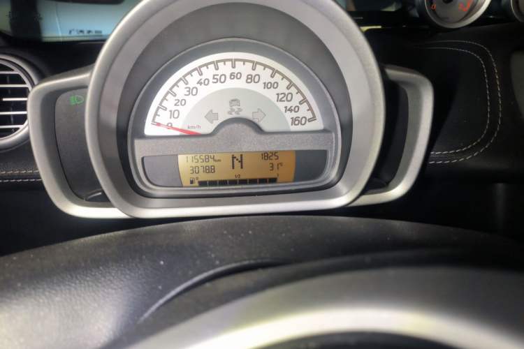 Used smart fortwo 2012 1.0T Flowing Gray Special Edition Instrument Cluster