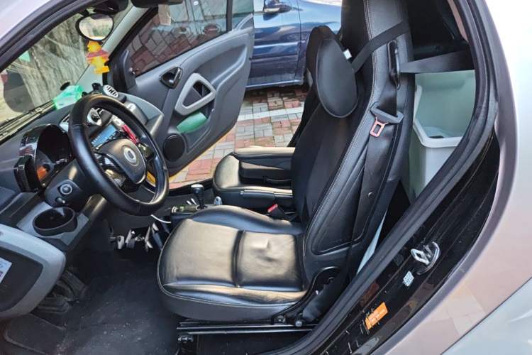 Used smart fortwo 2012 1.0 MHD Hardtop Comfort Edition Left Rear Seat