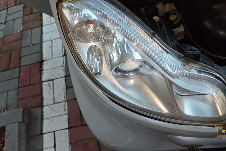 Used smart fortwo 2012 1.0 MHD Hardtop Comfort Edition Right Front Headlight