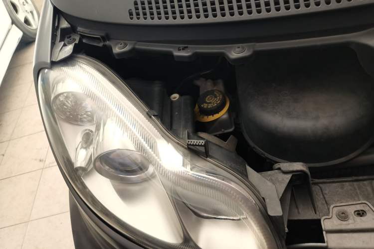 Used smart fortwo 2012 1.0 MHD Hardtop Standard Edition Right Front Headlight