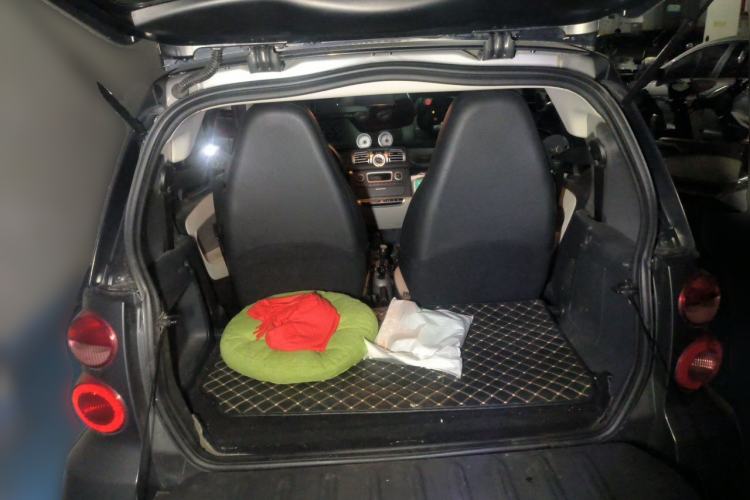 Used smart fortwo 2012 1.0T Flowing Gray Special Edition Trunk