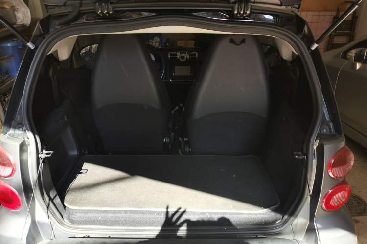 Used smart fortwo 2012 1.0 MHD Hardtop Standard Edition Trunk