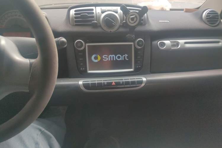 Used smart fortwo 2012 1.0 MHD Hardtop Comfort Edition Audio And AC Panel