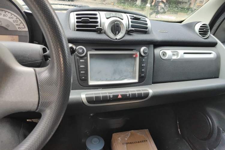 Used smart fortwo 2012 1.0 MHD Hardtop Standard Edition Audio And AC Panel