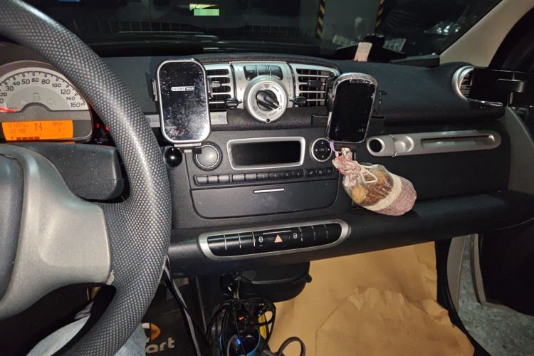 Used smart fortwo 2012 1.0 MHD Hardtop Comfort Edition Audio And AC Panel
