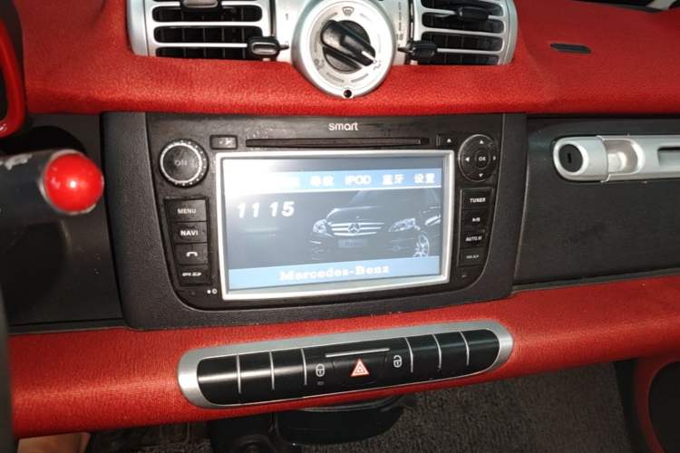 Used smart fortwo 2012 1.0 MHD Hardtop Passion Edition Audio And AC Panel
