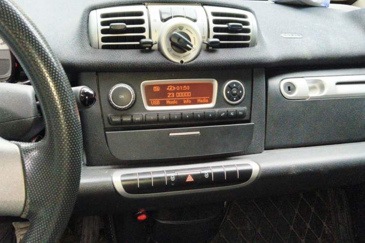 Used smart fortwo 2012 1.0 MHD Hardtop Standard Edition Audio And AC Panel