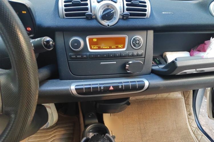 Used smart fortwo 2012 1.0 MHD Hardtop Comfort Edition Audio And AC Panel