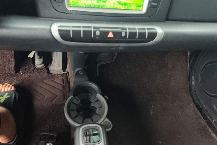 Used smart fortwo 2012 1.0 MHD Hardtop Comfort Edition Audio And AC Panel