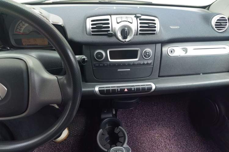 Used smart fortwo 2012 1.0 MHD Hardtop Standard Edition Audio And AC Panel