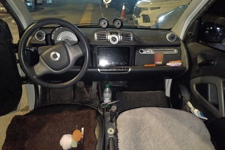 Used smart fortwo 2012 1.0 MHD Hardtop Standard Edition Center Console