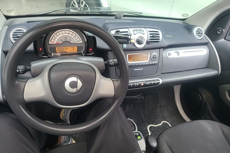 Used smart fortwo 2012 1.0 MHD Hardtop Comfort Edition Center Console