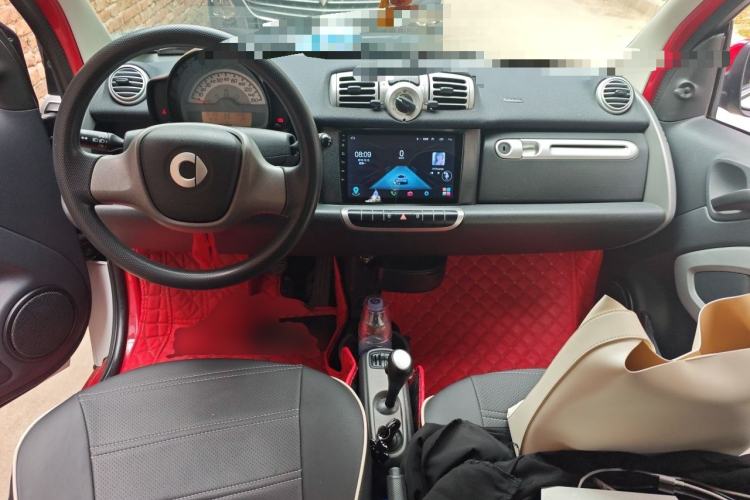 Used smart fortwo 2012 1.0 MHD Hardtop Standard Edition Center Console