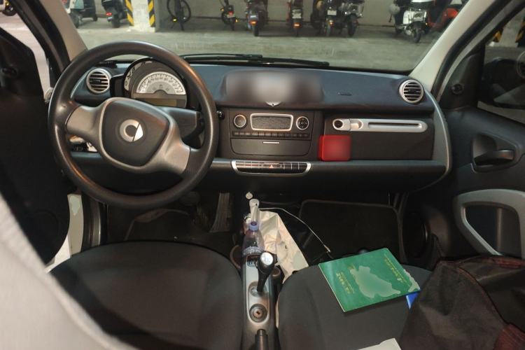 Used smart fortwo 2012 1.0 MHD Hardtop Standard Edition Center Console