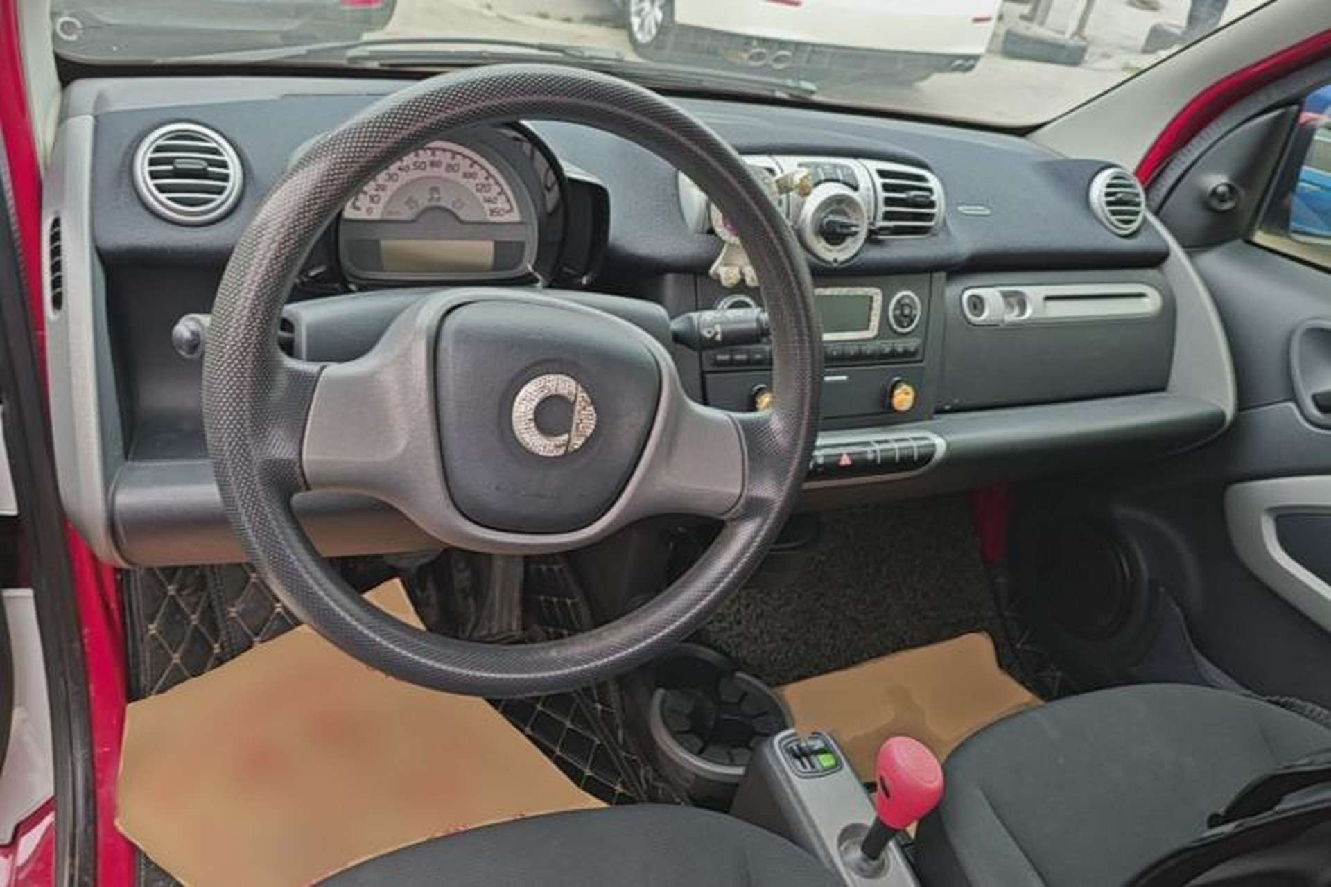 Used smart fortwo 2012 1.0 MHD Hardtop Comfort Edition Center Console