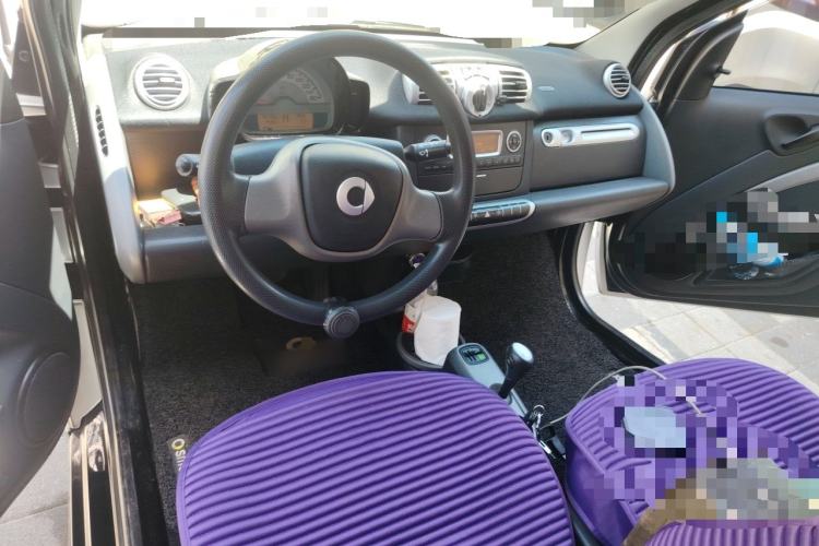 Used smart fortwo 2012 1.0 MHD Hardtop Standard Edition Center Console