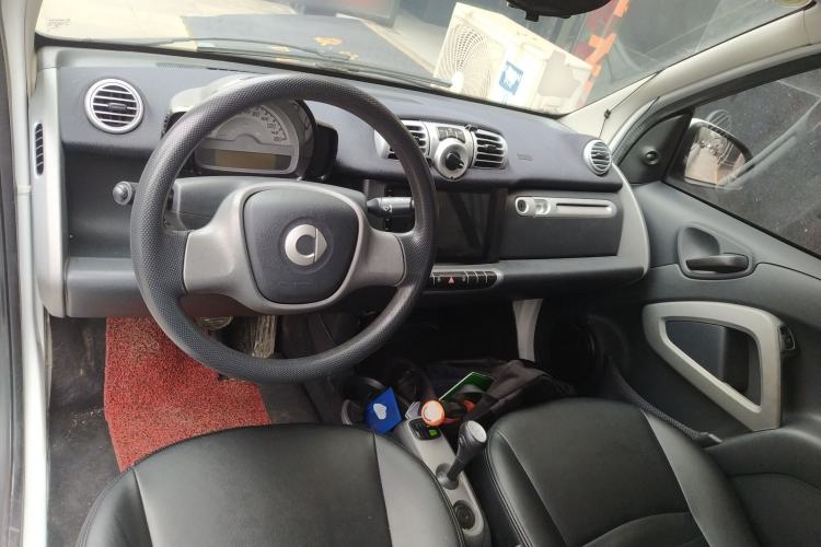Used smart fortwo 2012 1.0 MHD Hardtop Comfort Edition Center Console