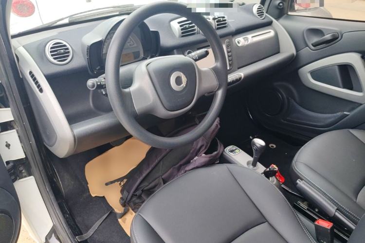 Used smart fortwo 2012 1.0 MHD Hardtop Comfort Edition Center Console