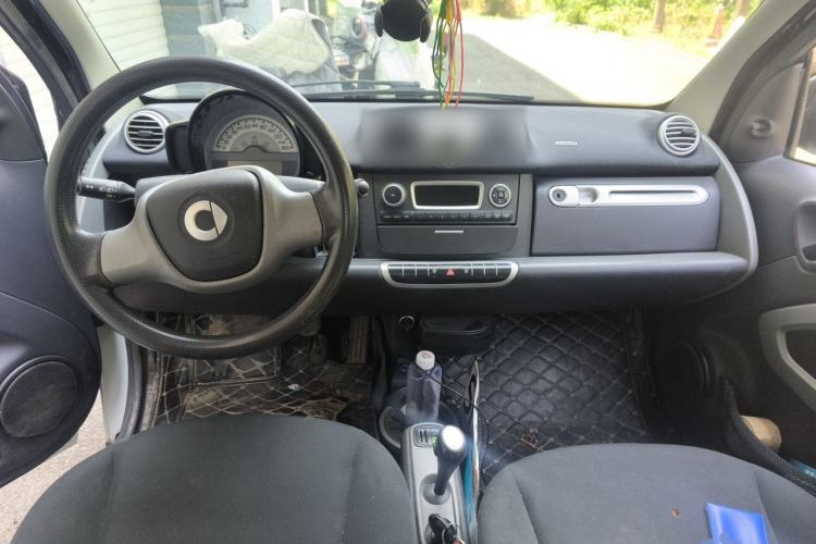 Used smart fortwo 2012 1.0 MHD Hardtop Standard Edition Center Console