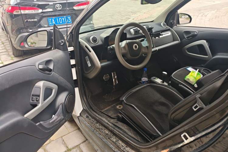 Used smart fortwo 2012 1.0 MHD Hardtop Standard Edition Driver Seat