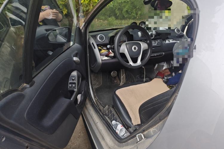 Used smart fortwo 2012 1.0T Hardtop Passion Edition Driver Seat