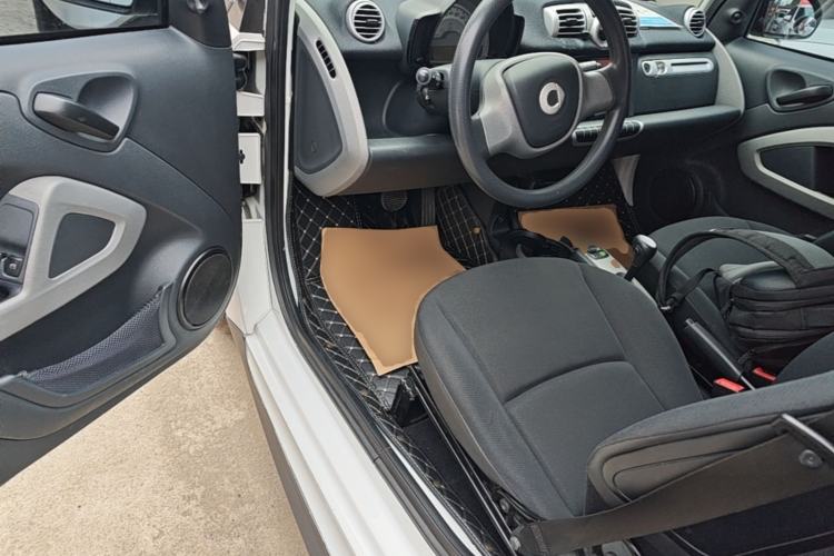Used smart fortwo 2012 1.0 MHD Hardtop Standard Edition Driver Seat