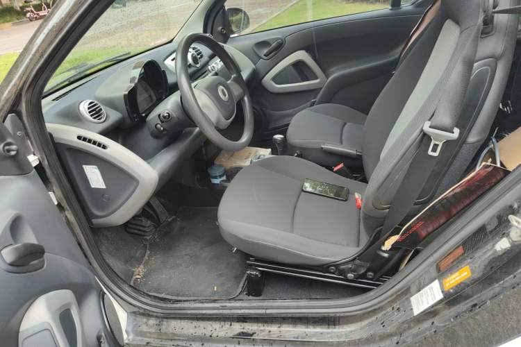 Used smart fortwo 2012 1.0 MHD Hardtop Standard Edition Driver Seat