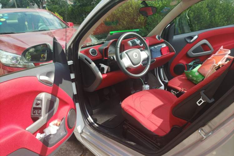 Used smart fortwo 2012 1.0 MHD Convertible Passion Edition Driver Seat