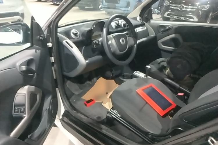 Used smart fortwo 2012 1.0 MHD Hardtop Comfort Edition Driver Seat