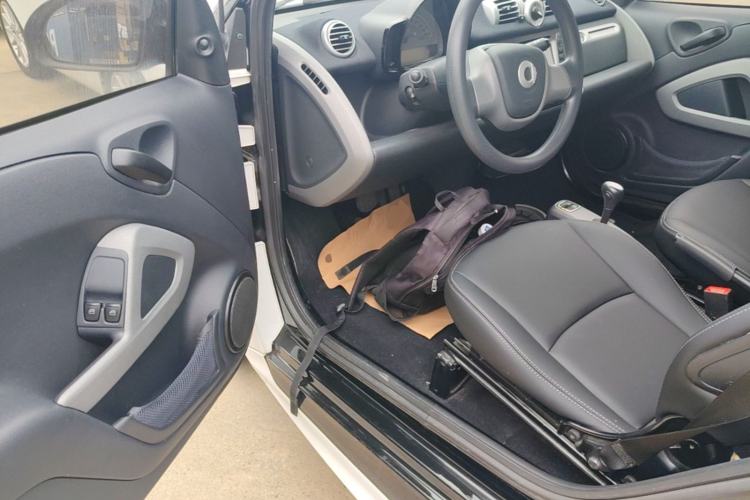 Used smart fortwo 2012 1.0 MHD Hardtop Comfort Edition Driver Seat
