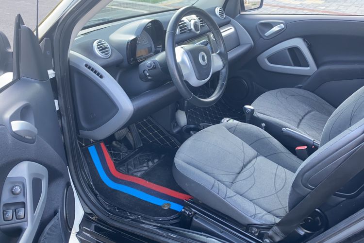 Used smart fortwo 2012 1.0 MHD Convertible Passion Edition Driver Seat