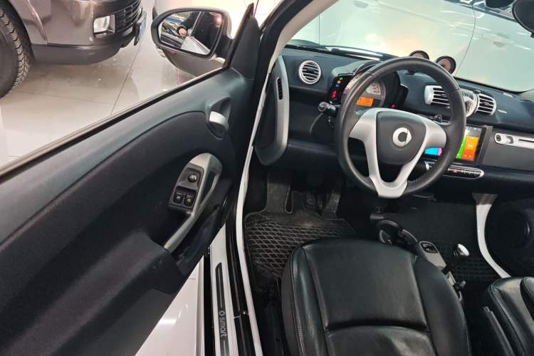 Used smart fortwo 2012 1.0T Convertible Passion Edition Driver Seat
