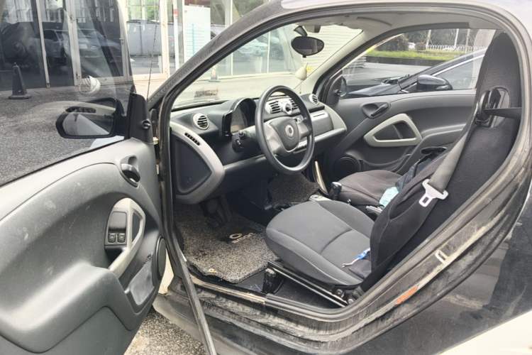 Used smart fortwo 2012 1.0 MHD Hardtop Standard Edition Driver Seat